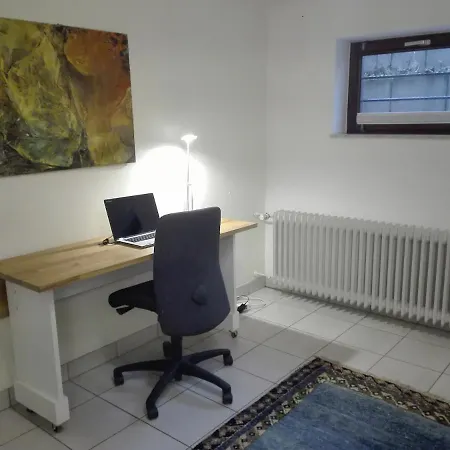 Duesseldorf Messe In 20 Min 3 Bedroom Appartamento